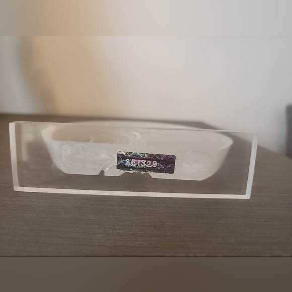 Vintage Carved Clear Solid Lucite Acrylic 3D Tree of Life Sculpture, approx 9". - Picture 5 of 9